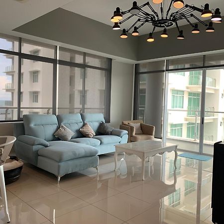 Bay Resort Condominium, 7, Beach-Front Sea View, 6-8 Pax 米里 外观 照片